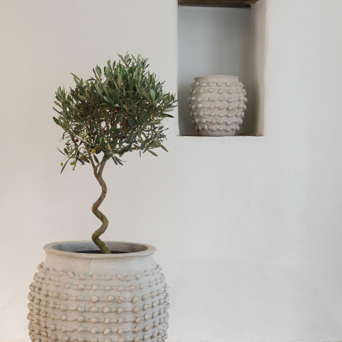 CLÉIA Planter in light gray cement - Small model - 37.5 x 37 x 37 cm